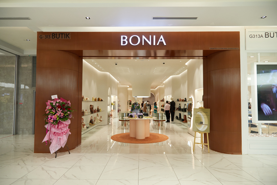 BONIA極簡概念店